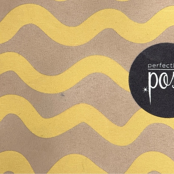 Set Of Two Makeup Bags Perfectly Posh Yellow Travel Cosmetic Storage Unicorn - Picture 13 of 13